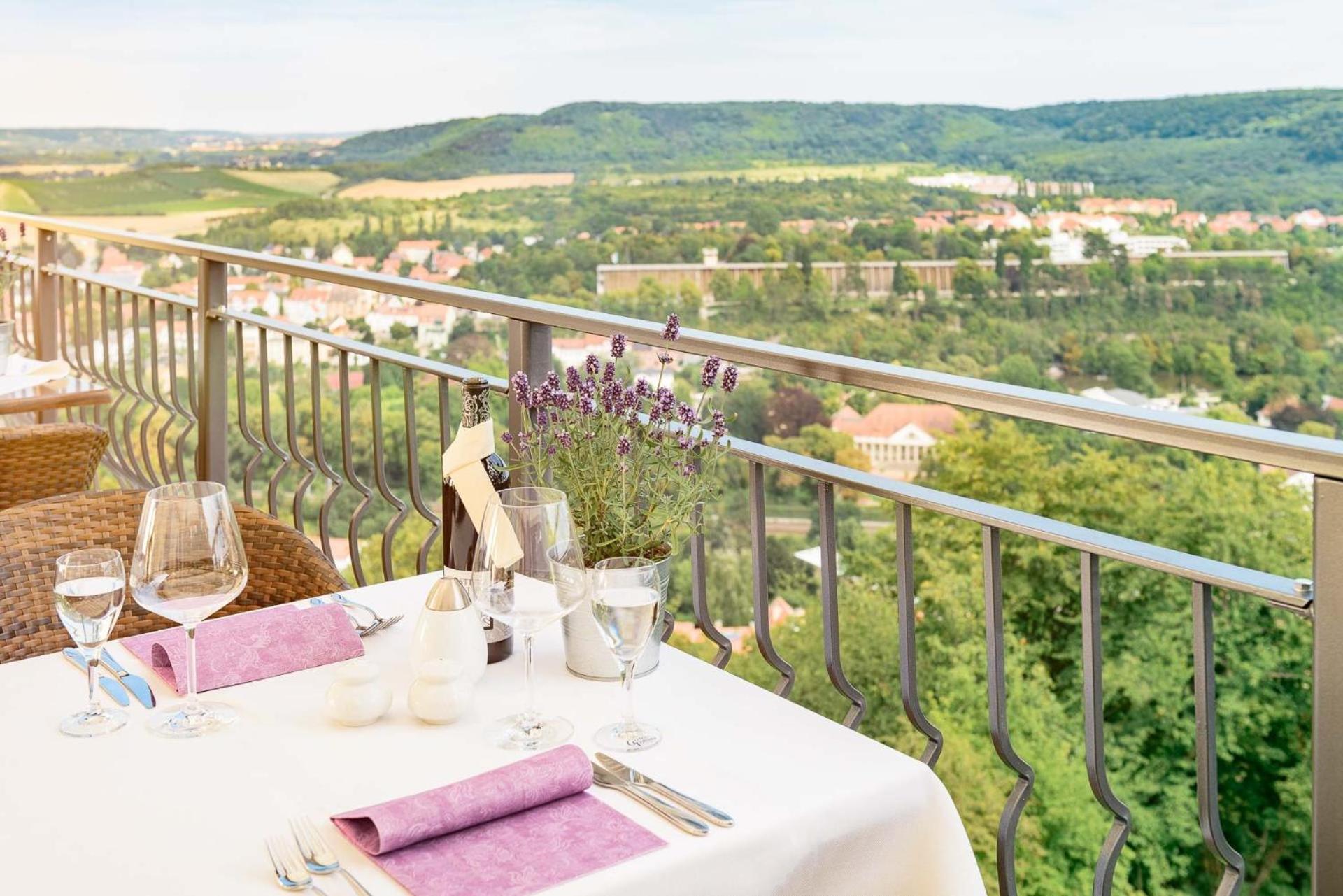 Berghotel Wilhelmsburg Bad Kosen Dış mekan fotoğraf